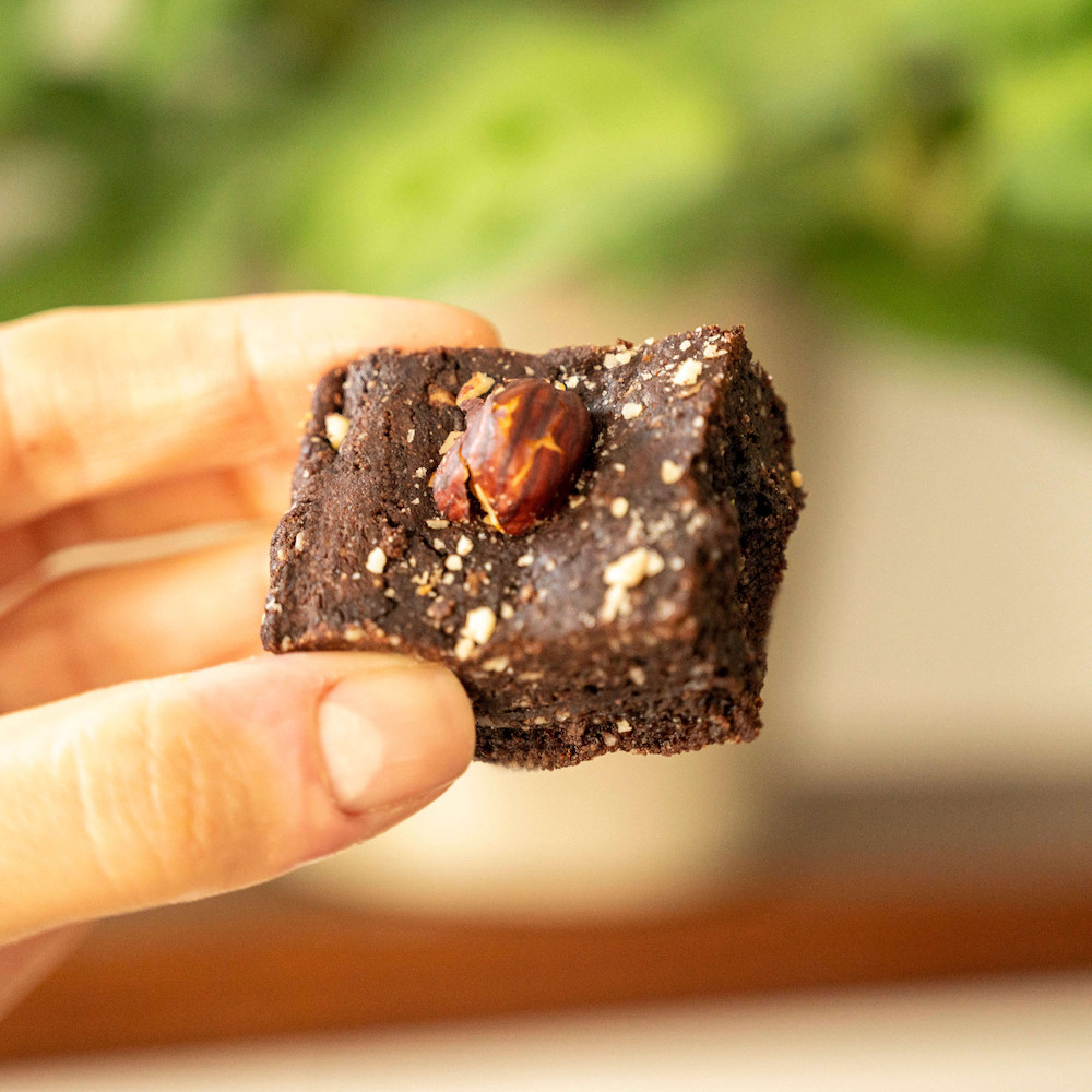 Brownie & Blondie Bites Selection Box 25 Portions 