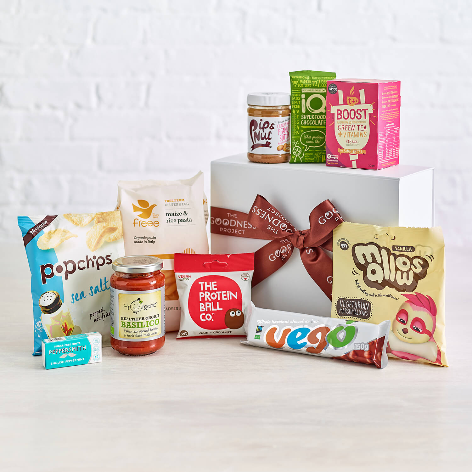 studenthamperpackshot