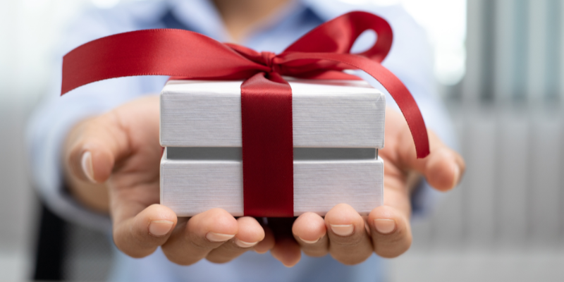 The 6 Best Corporate Gifts For Clients