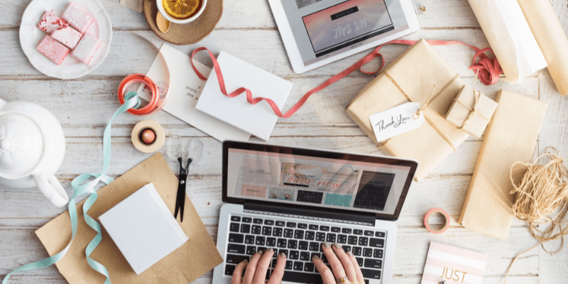 11 Reasons To Start Giving Corporate Gifts 